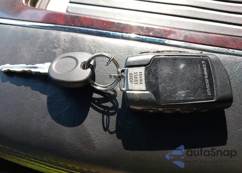 2013 Cadillac Escalade Luxury z USA, uszkodzony, nr VIN 1GYS4BEF7DR207955